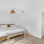 Modern 3 Bedroom Getaway With Parking In Coral Gables